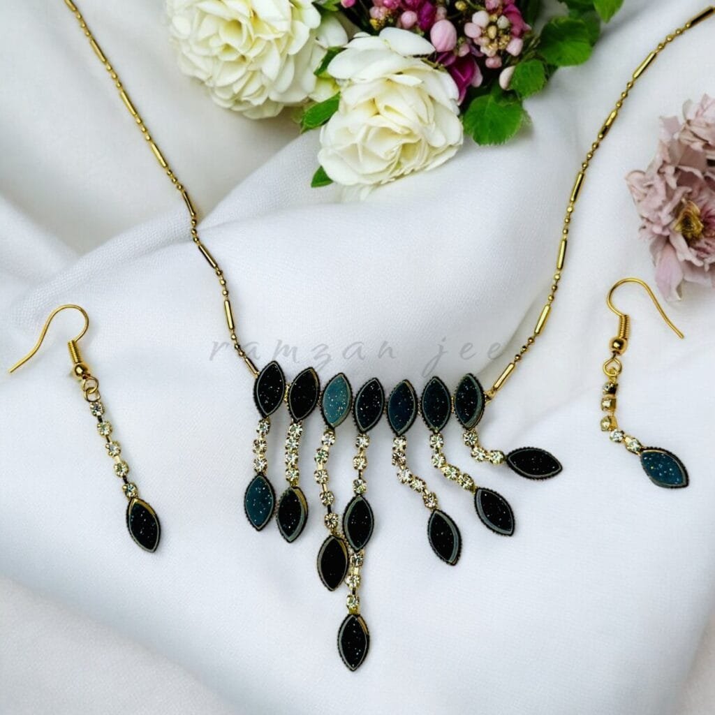 "Elegant pendant with intricate detailing, perfect for any occasion"