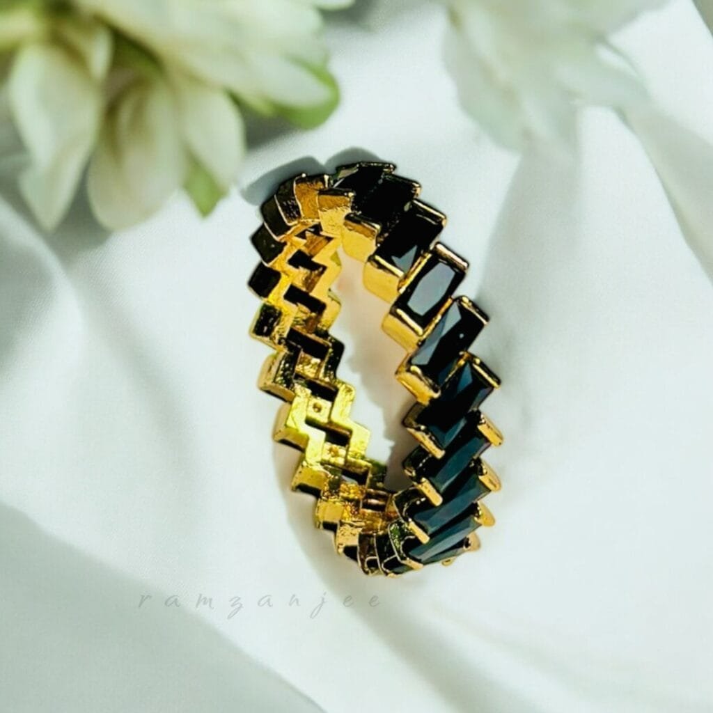 "Elegant diamond engagement ring in a gold band, perfect for weddings."