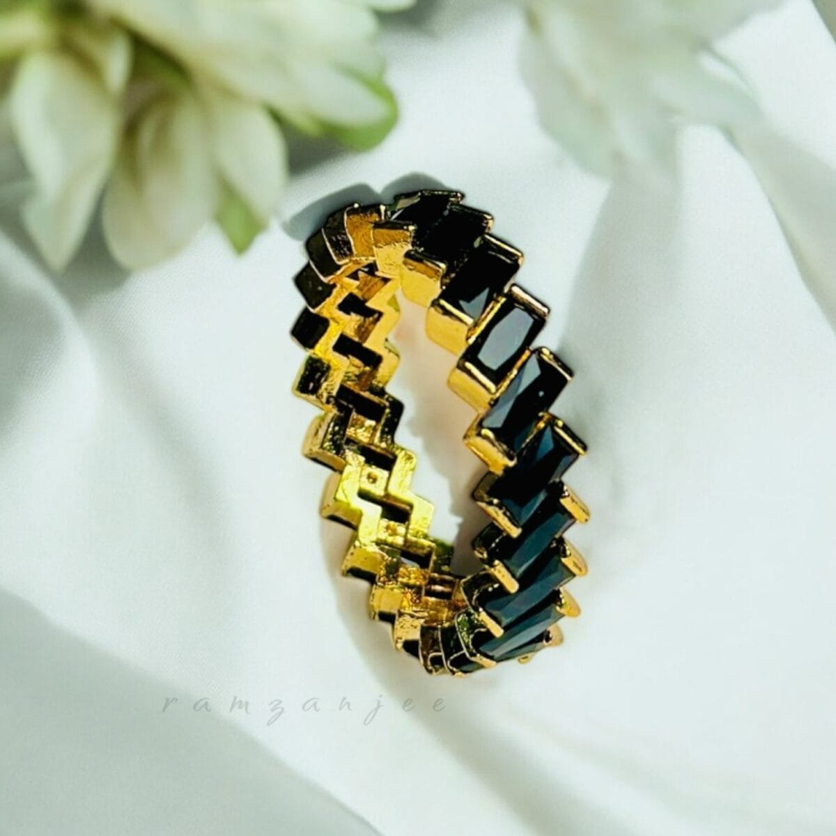 "Elegant diamond engagement ring in a gold band, perfect for weddings."