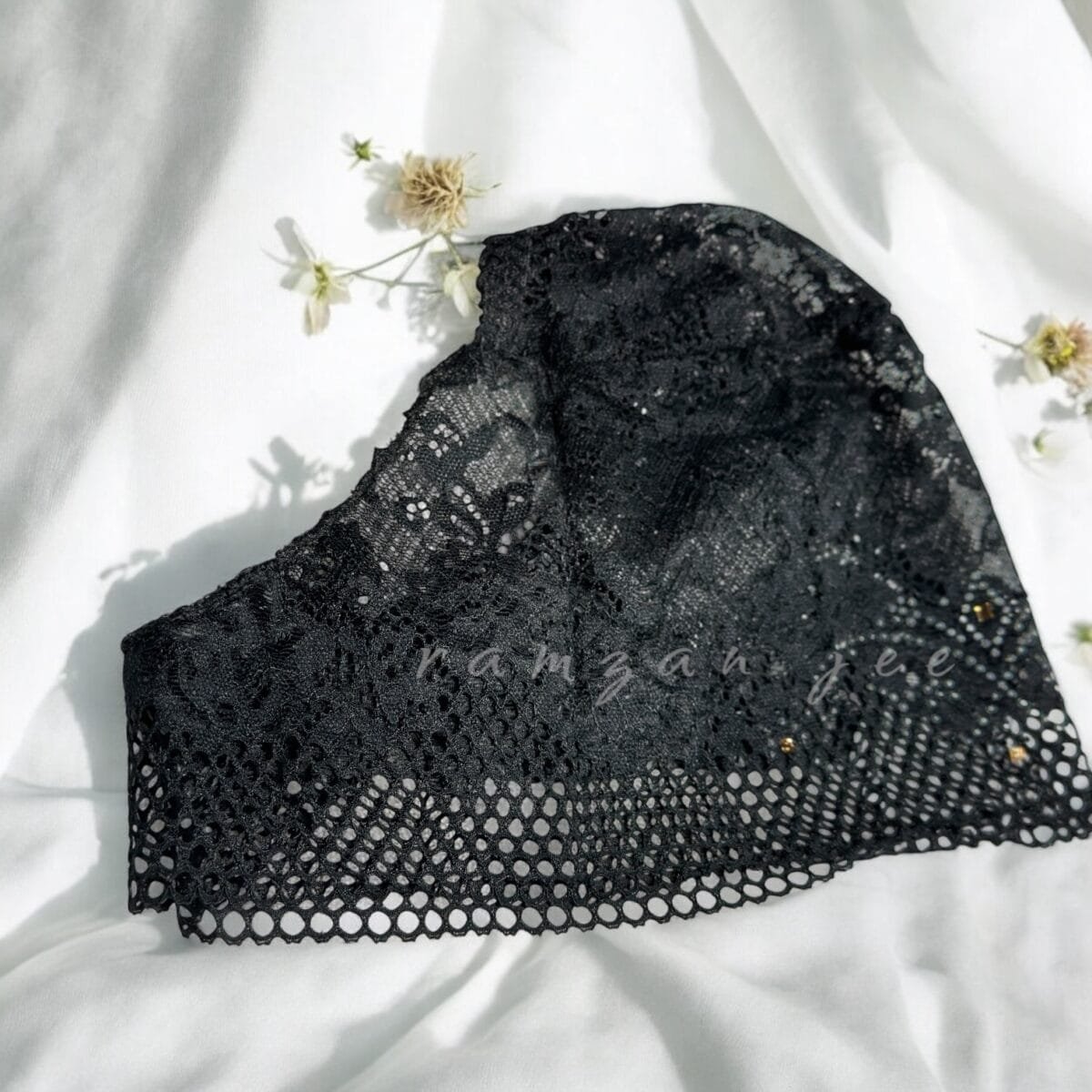 "Comfort meets practicality 💫 Keep your hijab in place with our non-slip hijab caps!"