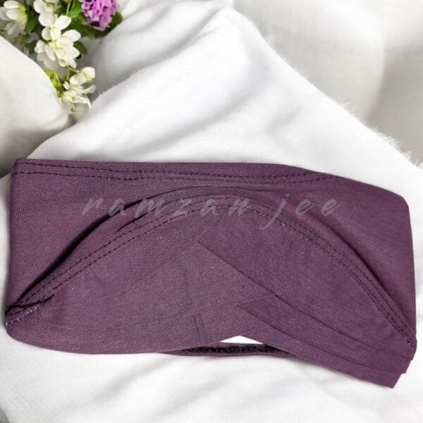 "Breathable hijab cap in soft cotton for a secure fit."