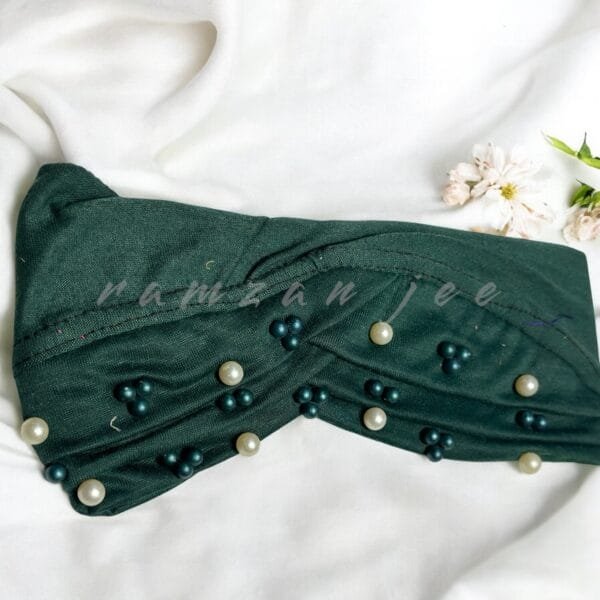 "Breathable hijab cap in soft cotton for a secure fit."