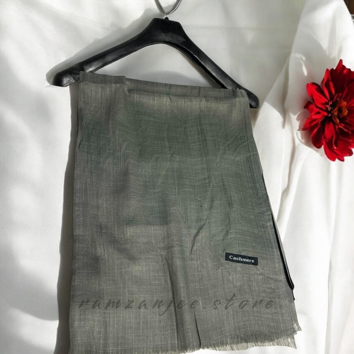 "Luxurious Cashmere Lawn Hijab in earthy tones"