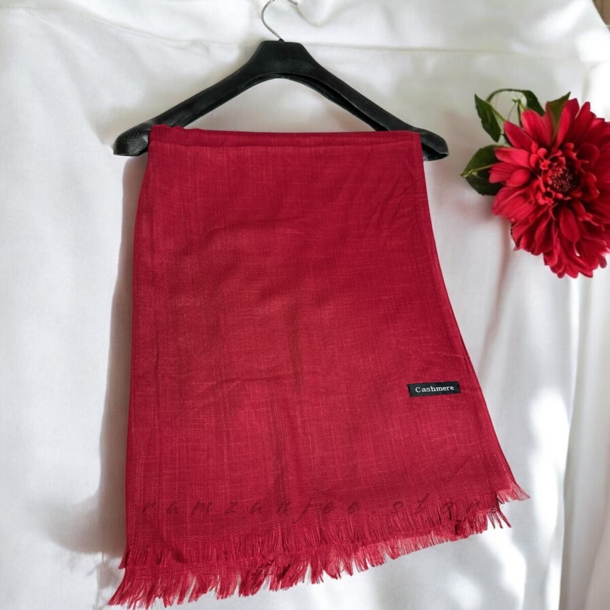 "Luxurious Cashmere Lawn Hijab in earthy tones"