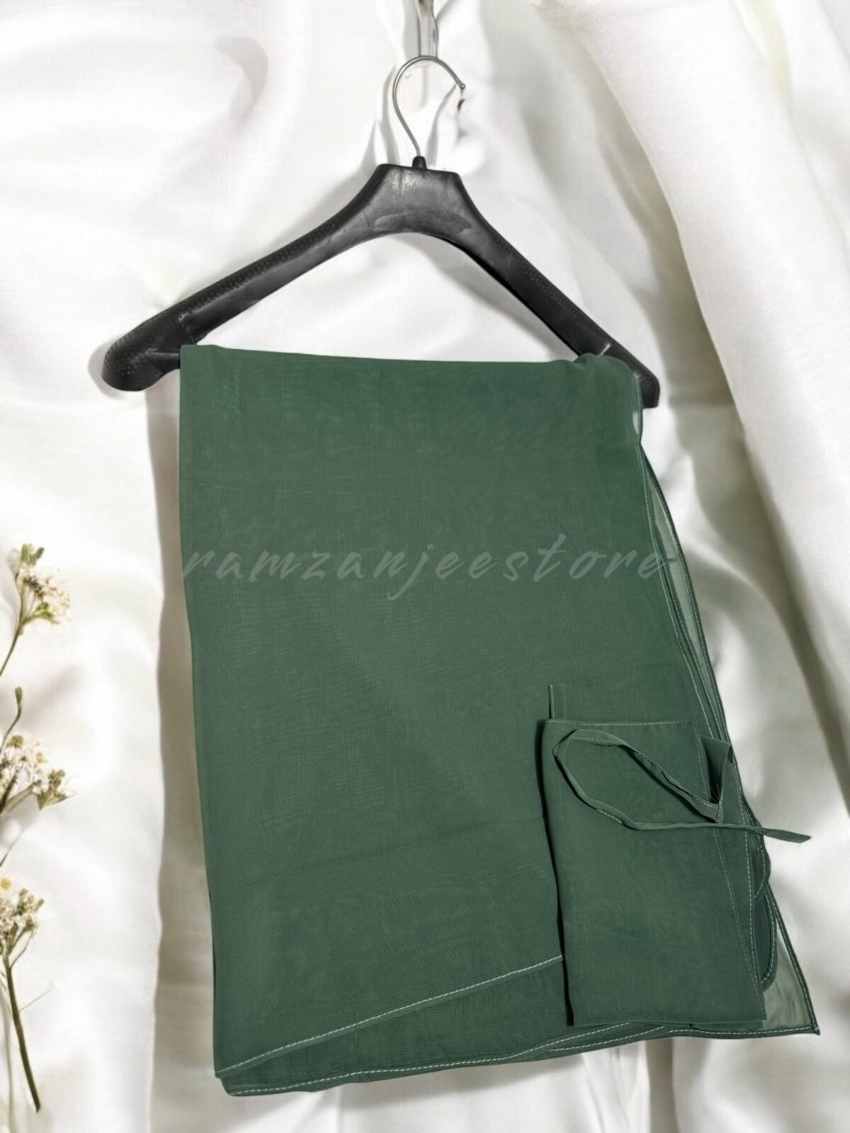 "Naqab Set Chiffon Hijab in elegant black color"